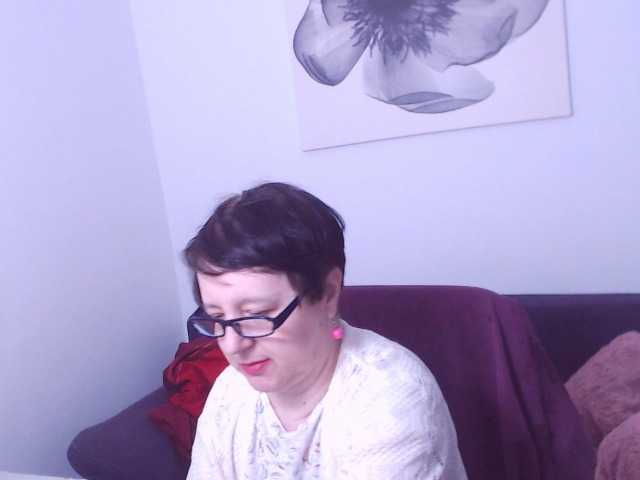 ChristaRose — Curvy ,sexy and naughty lady here,let's have fun together!Striptease for you 50 tk!