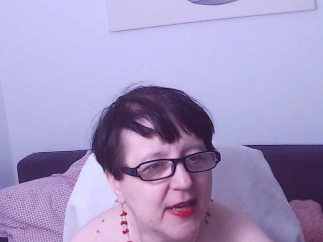 ChristaRose's BongaCams show and profile