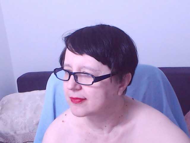 ChristaRose's BongaCams show and profile