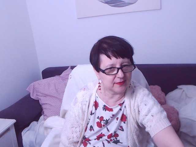 ChristaRose's BongaCams show and profile