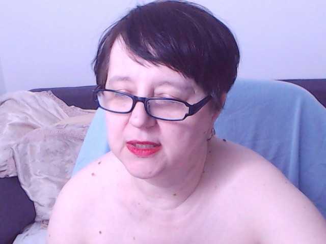 ChristaRose's BongaCams show and profile