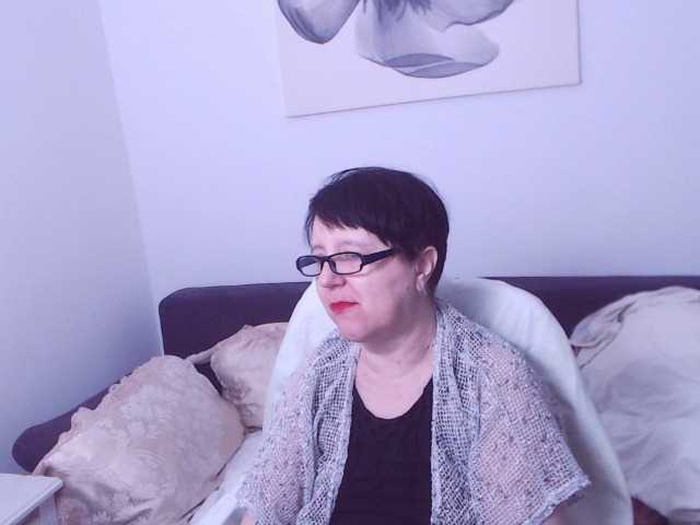 ChristaRose's BongaCams show and profile