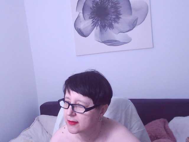 ChristaRose's BongaCams show and profile