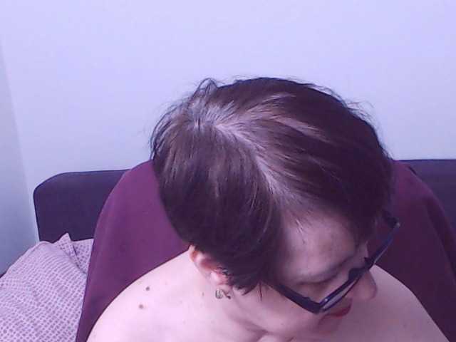 ChristaRose's BongaCams show and profile