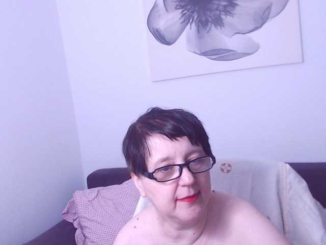 ChristaRose's BongaCams show and profile