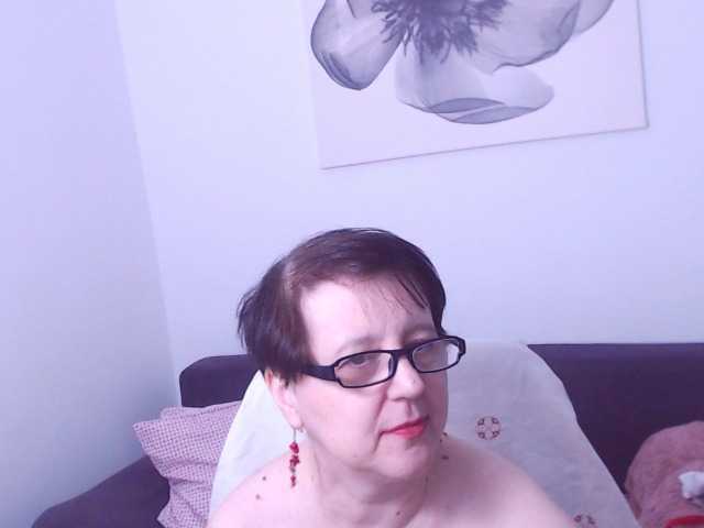 ChristaRose's BongaCams show and profile