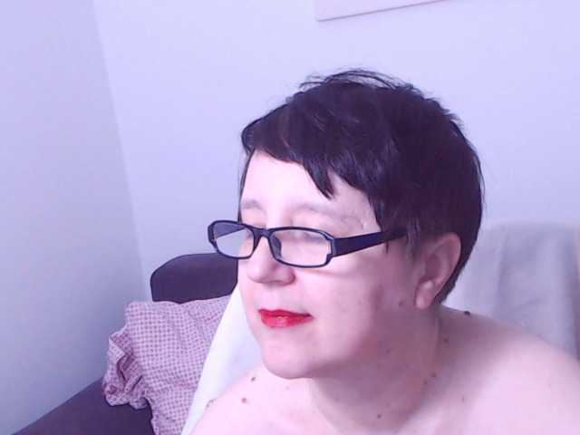 ChristaRose's BongaCams show and profile