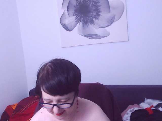 ChristaRose's BongaCams show and profile