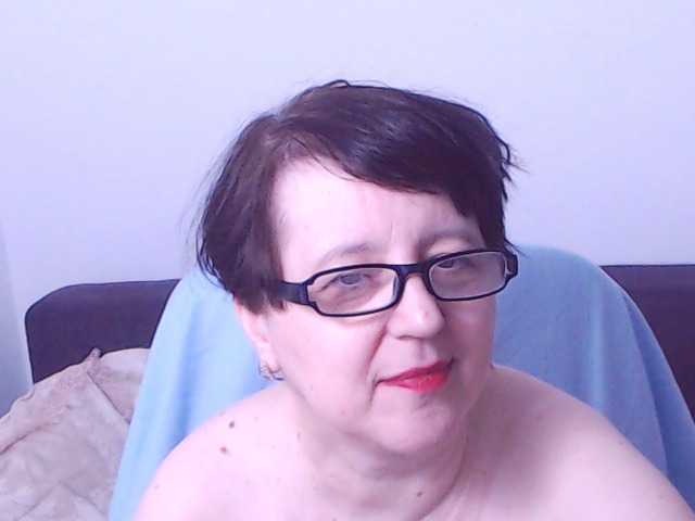 ChristaRose's BongaCams show and profile