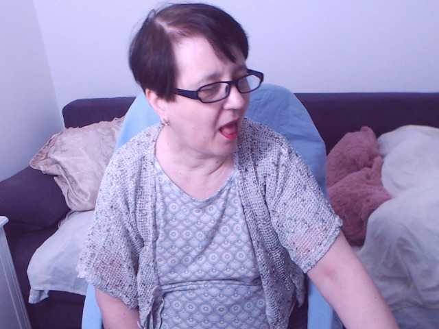 ChristaRose's BongaCams show and profile