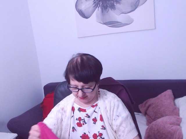 ChristaRose's BongaCams show and profile