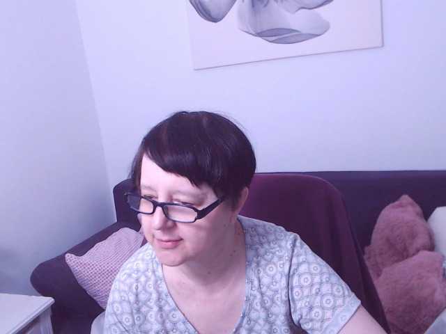 ChristaRose — Curvy ,sexy and naughty lady here,let's have fun together!Striptease for you 50 tk!