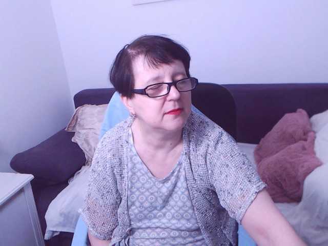 ChristaRose's BongaCams show and profile