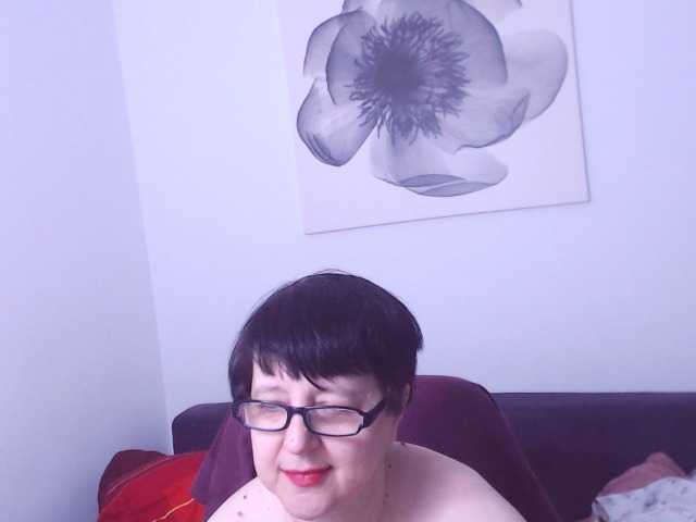 ChristaRose's BongaCams show and profile