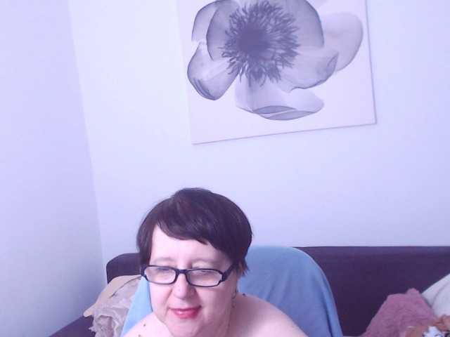 ChristaRose's BongaCams show and profile