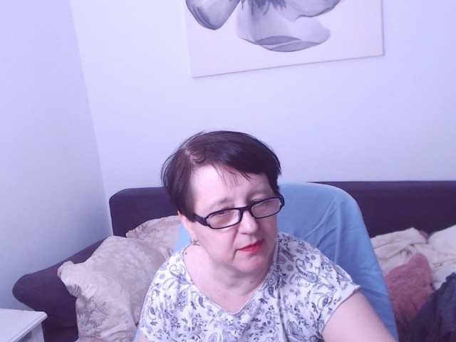 ChristaRose's BongaCams show and profile