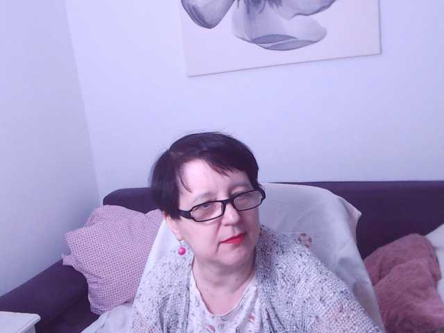 ChristaRose live cam profile