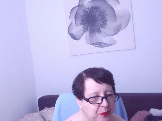 ChristaRose's BongaCams show and profile