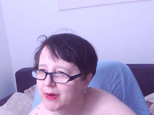 ChristaRose's BongaCams show and profile