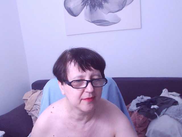 ChristaRose's BongaCams show and profile