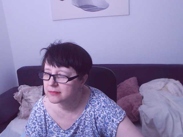 ChristaRose est une amatrice française qui fait des lives amateur se produisant sur BongaCams. Voici les charactéristiques d'amatrice française de ChristaRose : White/Caucasian,Brunette,Hairy,