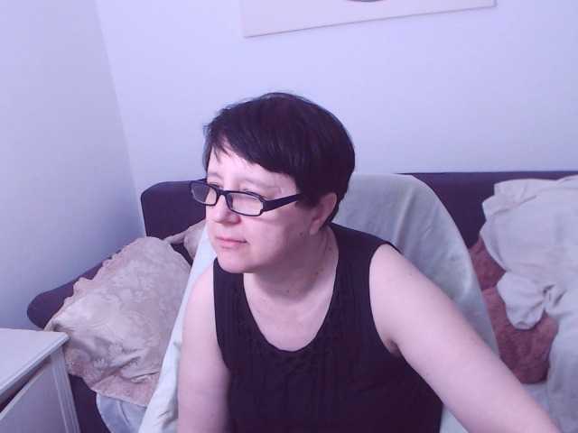 le modèle ChristaRose est en webcam porno dans un show sur le site bongacams, il possède les tags suivants: White/Caucasian,Brunette,Hairy