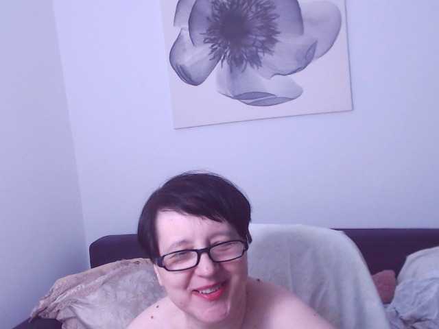 ChristaRose's BongaCams show and profile