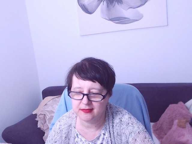 ChristaRose — Curvy ,sexy and naughty lady here,let's have fun together!Striptease for you 50 tk!