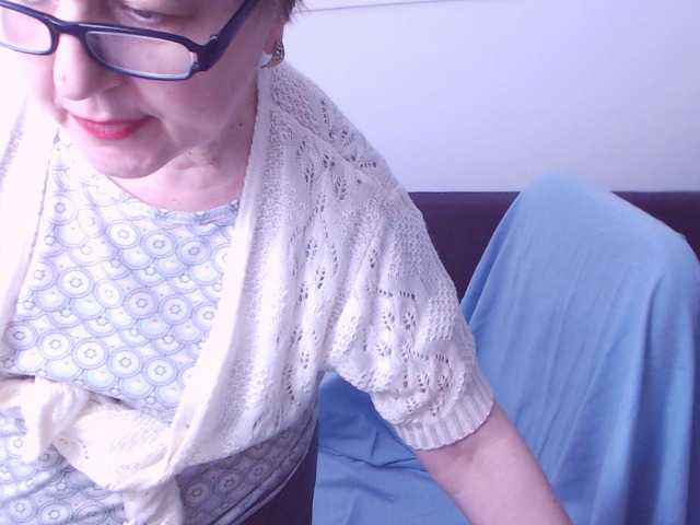 ChristaRose's BongaCams show and profile