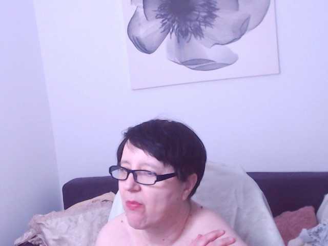 ChristaRose's BongaCams show and profile