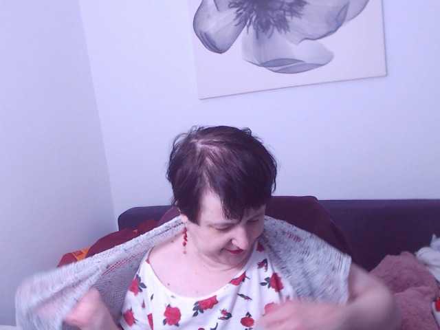 ChristaRose's BongaCams show and profile