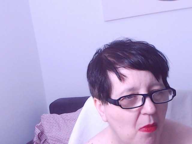 ChristaRose's BongaCams show and profile