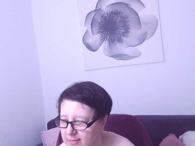 ChristaRose live cam profile