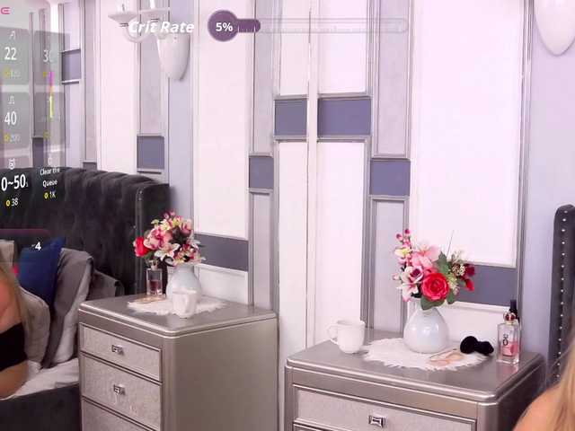 le modèle MadameLeona est en webcam porno dans un show sur le site bongacams, il possède les tags suivants: White/Caucasian,Blonde,Hairy