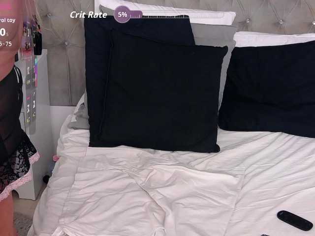 MadameLeona's BongaCams show and profile