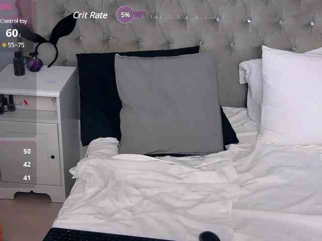 MadameLeona webcam
