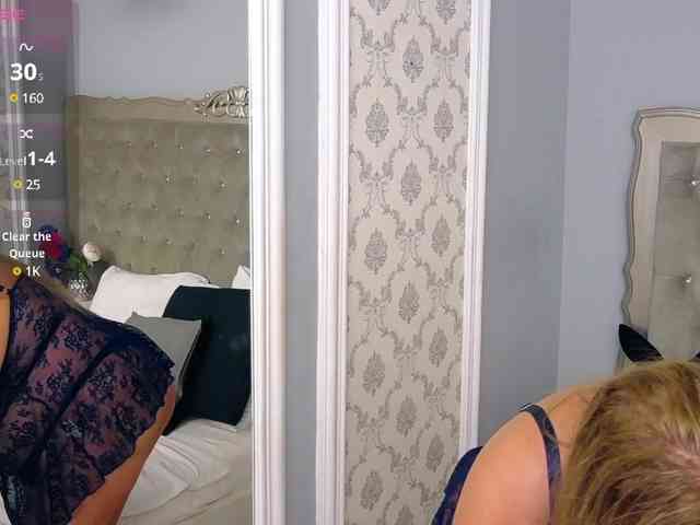 MadameLeona webcam