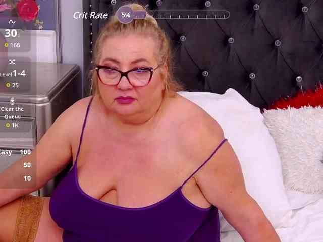 MadameLeona webcam