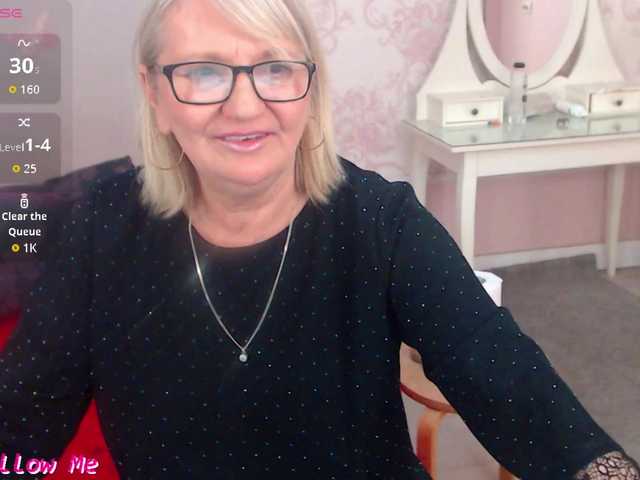 AlanaRichards's BongaCams show and profile