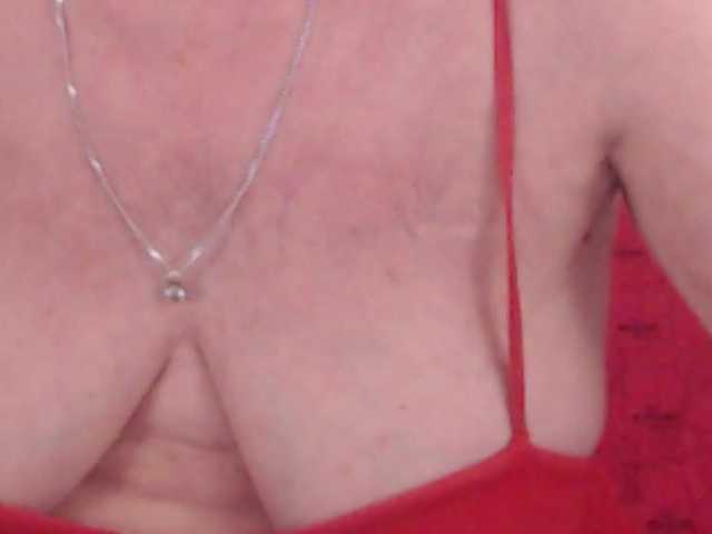 AlanaRichards's BongaCams show and profile