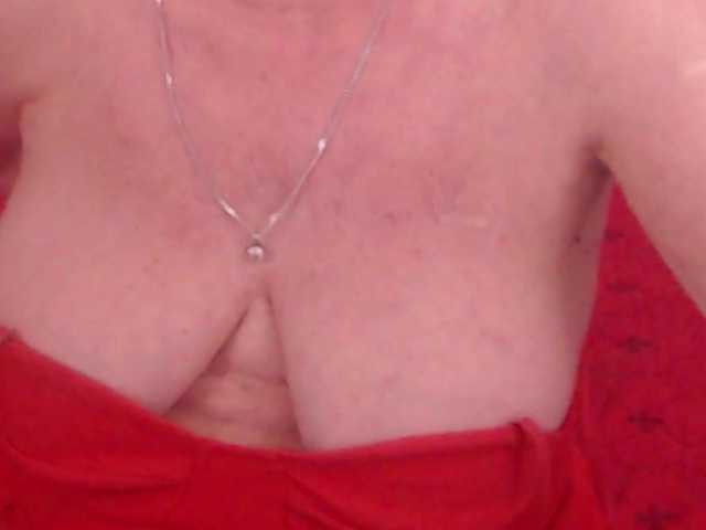 AlanaRichards's BongaCams show and profile