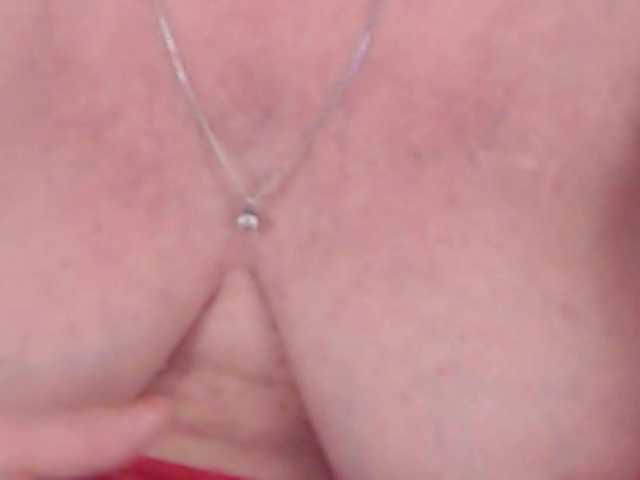 AlanaRichards's BongaCams show and profile