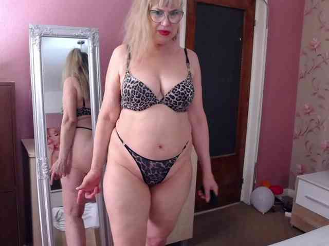 LadyMariahx webcam