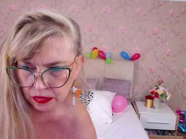 LadyMariahx webcam