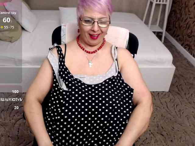 LadyLibely webcam
