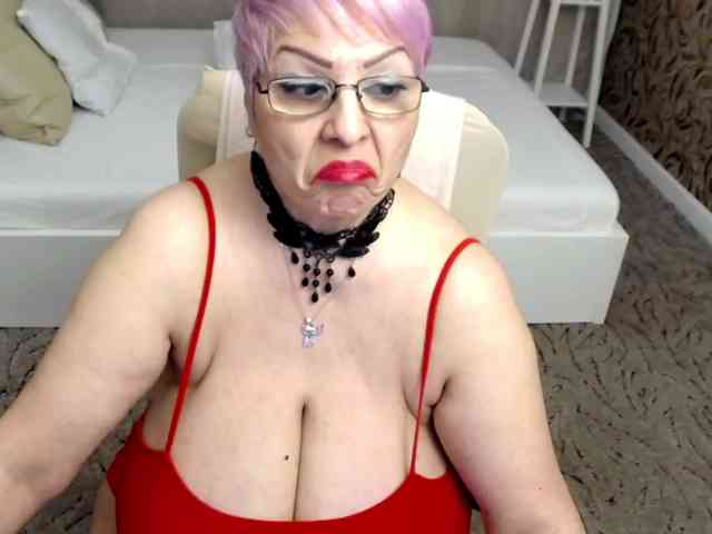 LadyLibely webcam