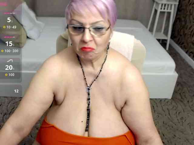 LadyLibely webcam