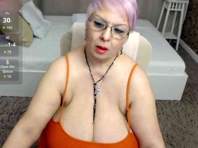 LadyLibely webcam