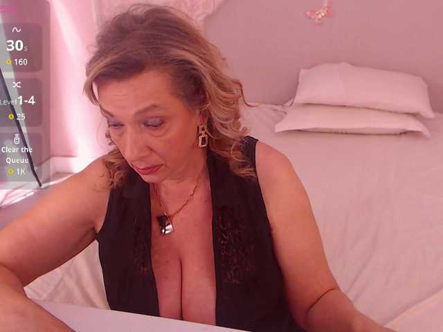 LadyNicole live cam profile