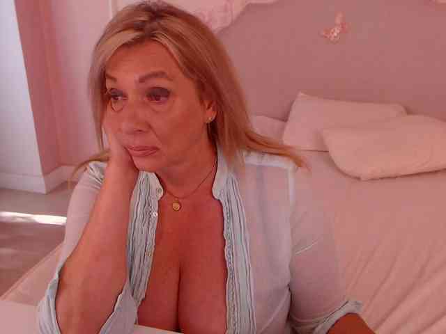 LadyNicole webcam